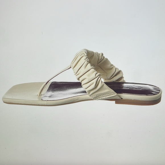 STAUD Ava Leather Sandal (NWT) - Picture 2 of 6